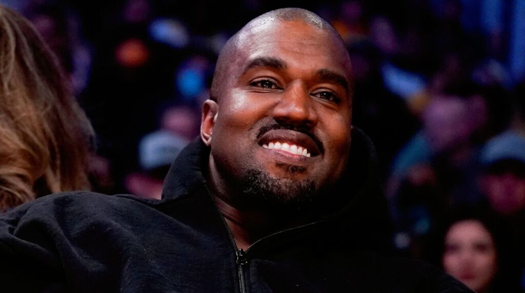 Kanye West es demandado por no devolver ropa